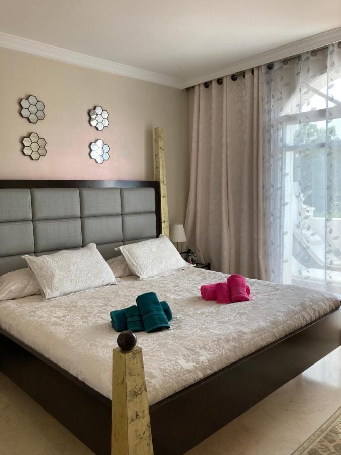 Appartamento Aloha Gardens Townhouse Marbella Esterno foto
