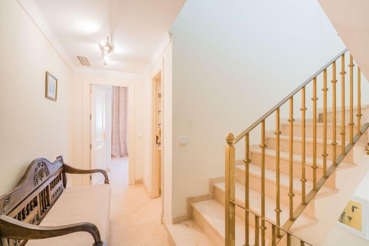 Appartamento Aloha Gardens Townhouse Marbella Esterno foto