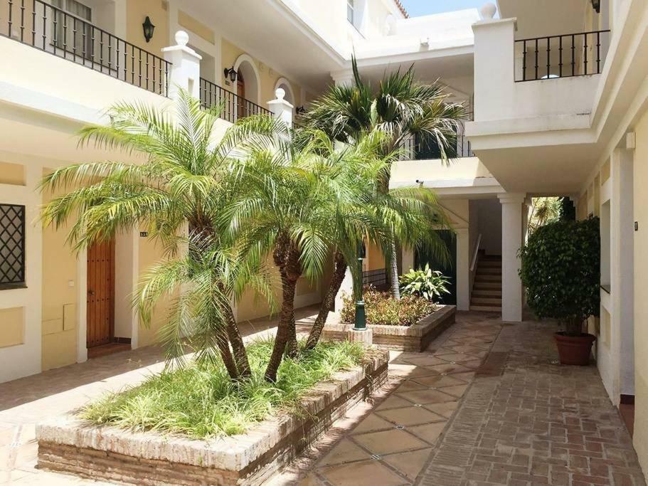 Appartamento Aloha Gardens Townhouse Marbella Esterno foto